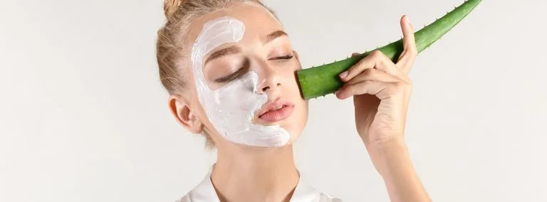 mittel gegen sonnenbrand aloe vera Aloe Vera Gel – Feuchtigkeitspflege für trockene und sonnenstrapazierte Haut main image 0